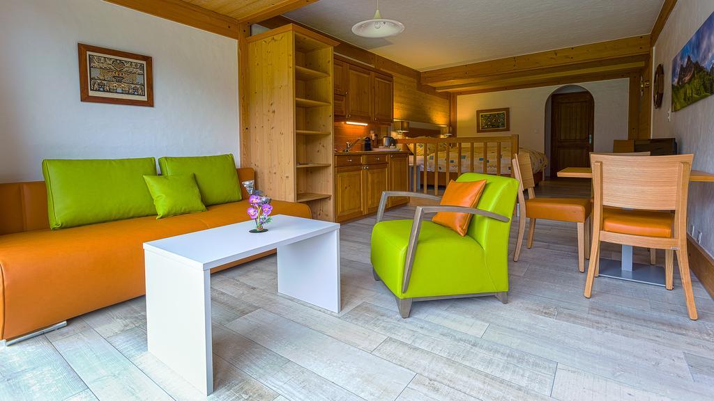 Studios Bellevue ชาร์มมี ห้อง รูปภาพ